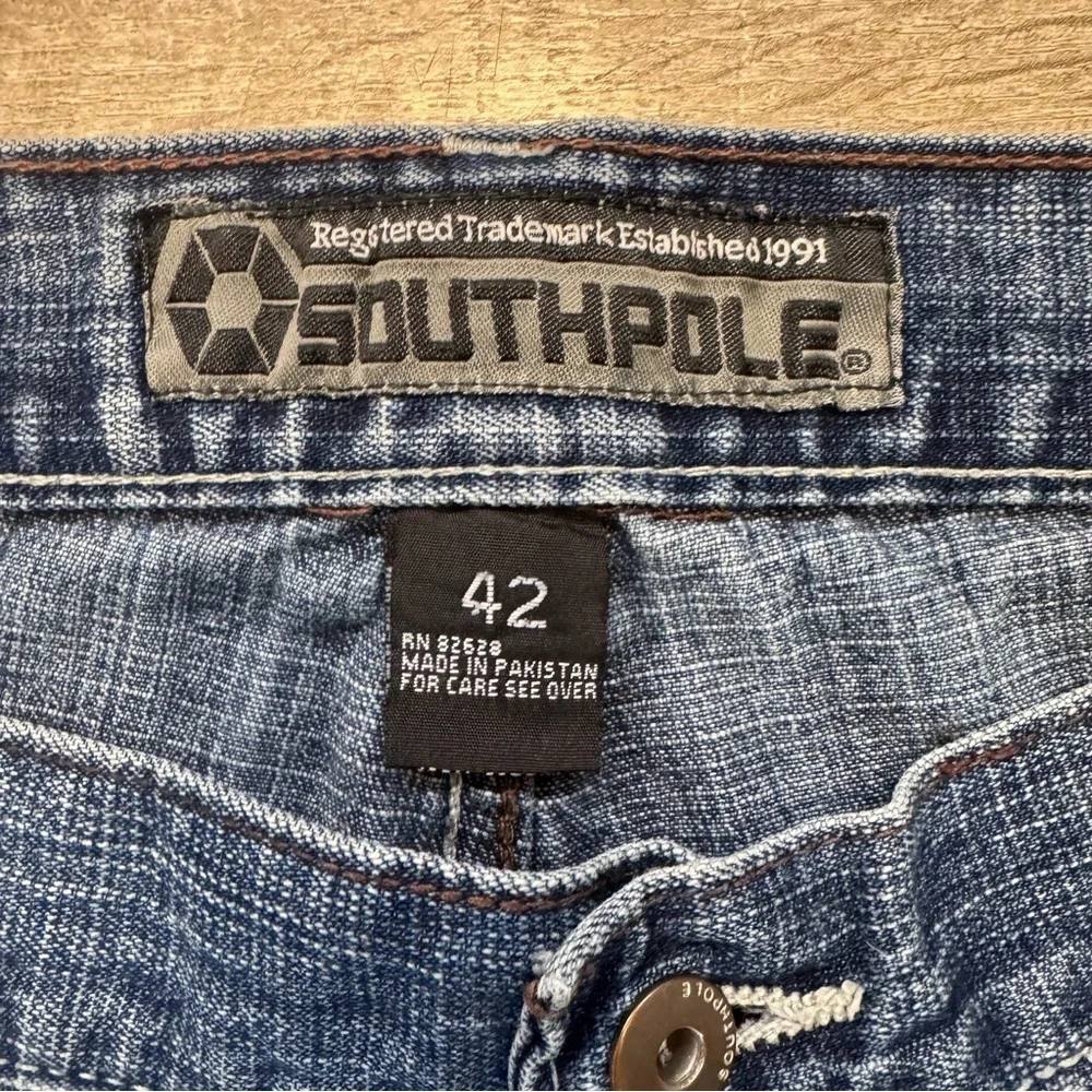 Y2K Southpole Medium Wash Straight Leg Embroidered Loose Fit Jeans Mens Sz. 42